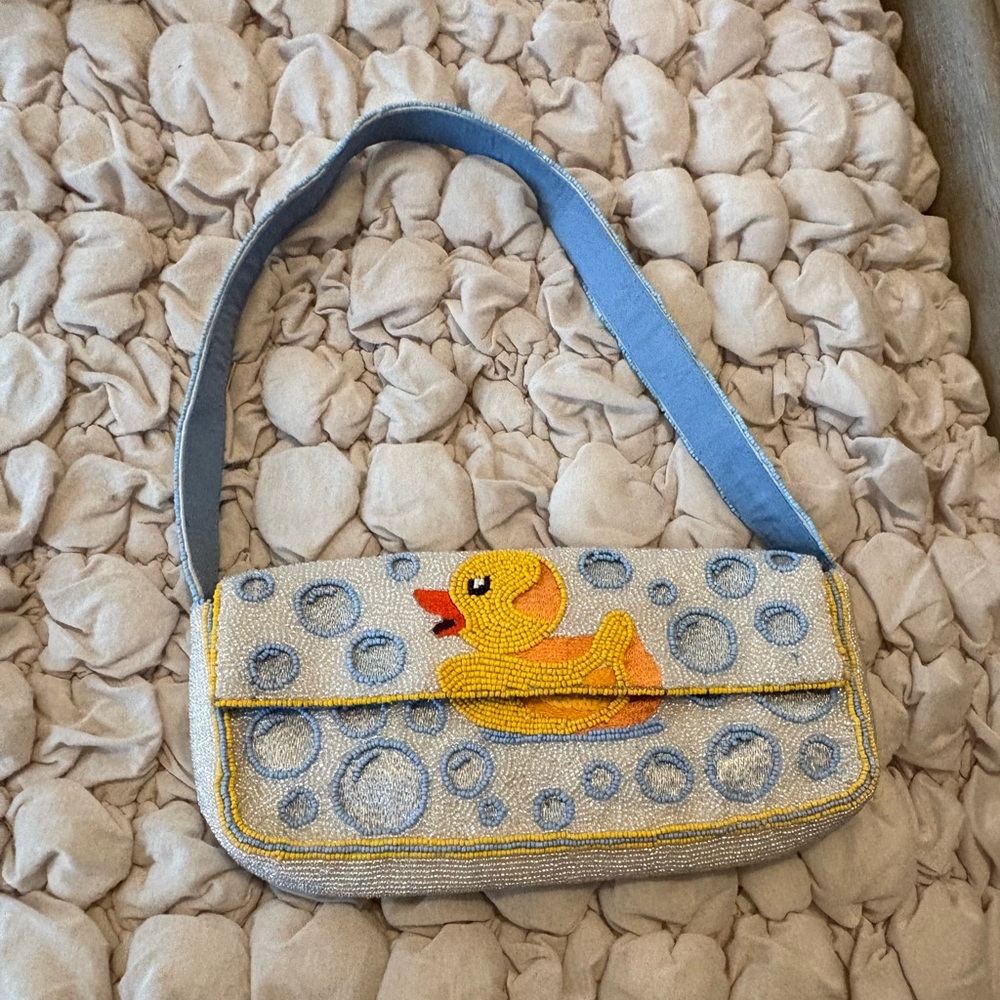Duck beaded bag